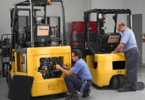 Sửa Xe Nâng Tại Phường Bình Tiên: Một Ngày Làm Việc Của Chuyên Gia Kỹ Thuật ✔️⭐️