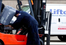 Sửa xe nâng tại Phường Xóm Chiếu: Chẩn đoán chính xác – Khắc phục triệt để từ Vinaboss✔️⭐️