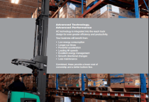 Xe nâng hàng trong kho lạnh