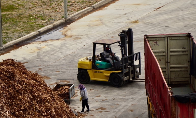 Nhật Ký Phục Hồi Một Chiếc Xe Nâng Cũ Thành Xe Vận Hành Như Mới
