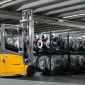 Bàn Giao Đội Xe Nâng Điện Ngồi Lái Tại Nhà Máy Isuzu Quang Trung