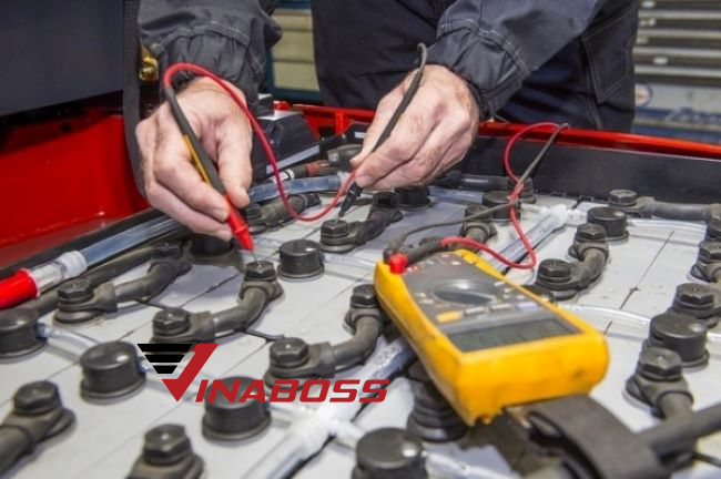 Vinaboss cung cấp dịch vụ sửa xe nâng nhanh chóng, chuyên nghiệp ngay tại trung tâm TP.HCM, Phường Hòa Hưng.